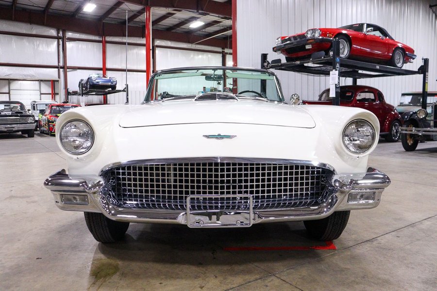 1957 Ford Thunderbird